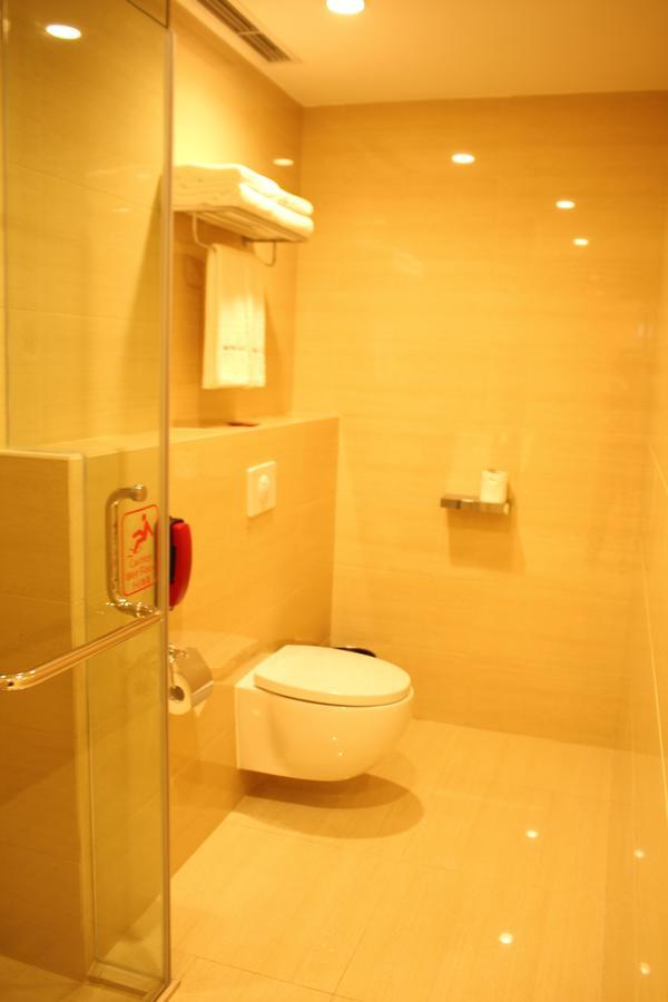 Intercity Hotel Qingdao Exterior photo