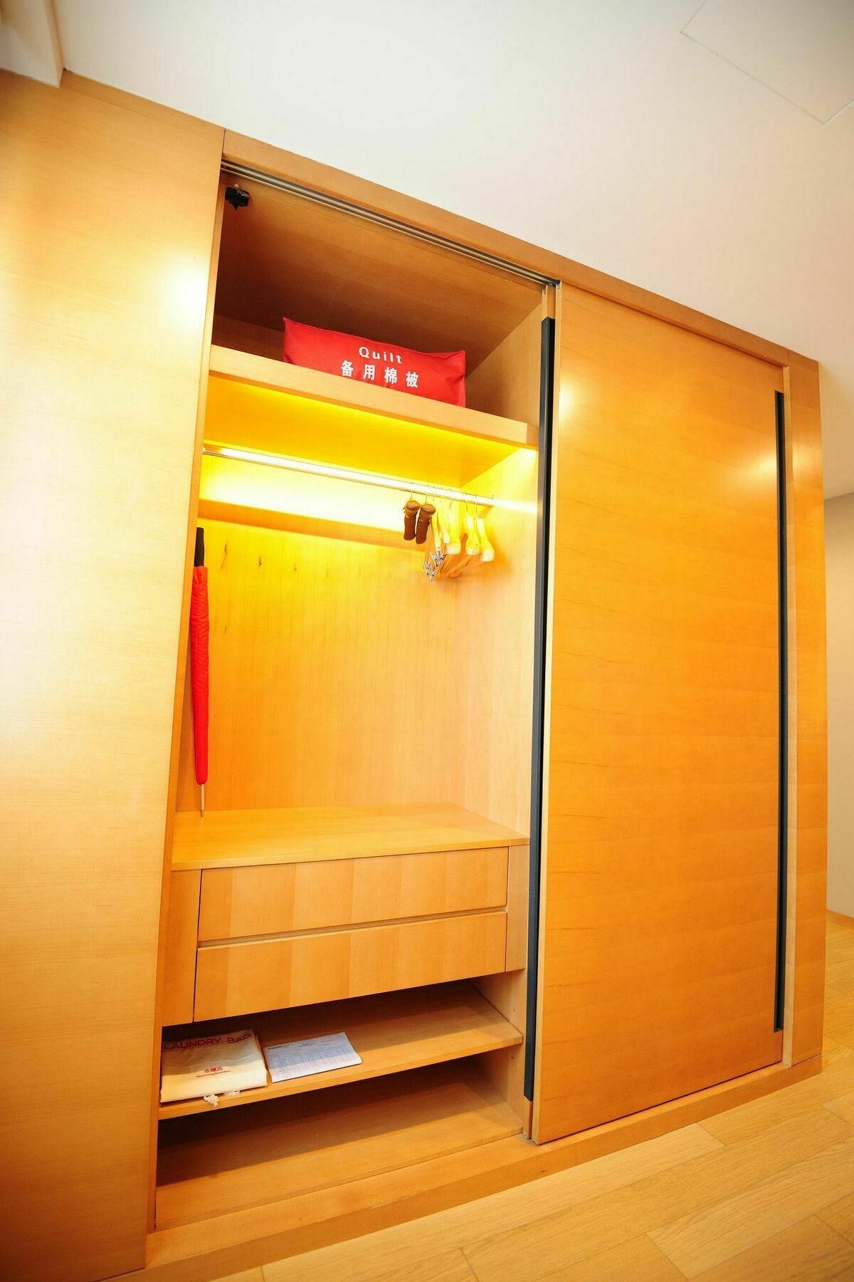 Intercity Hotel Qingdao Exterior photo